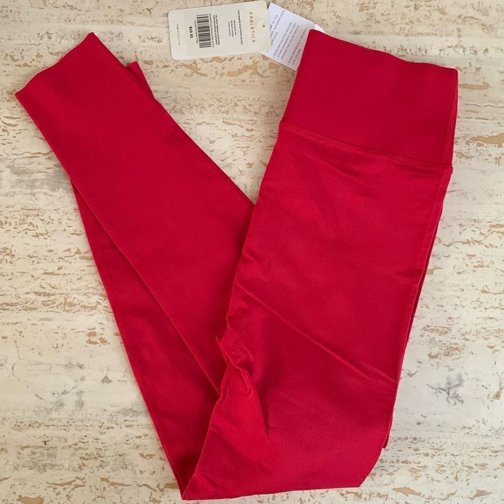 New with tags Fabletics sculpt knit leggings